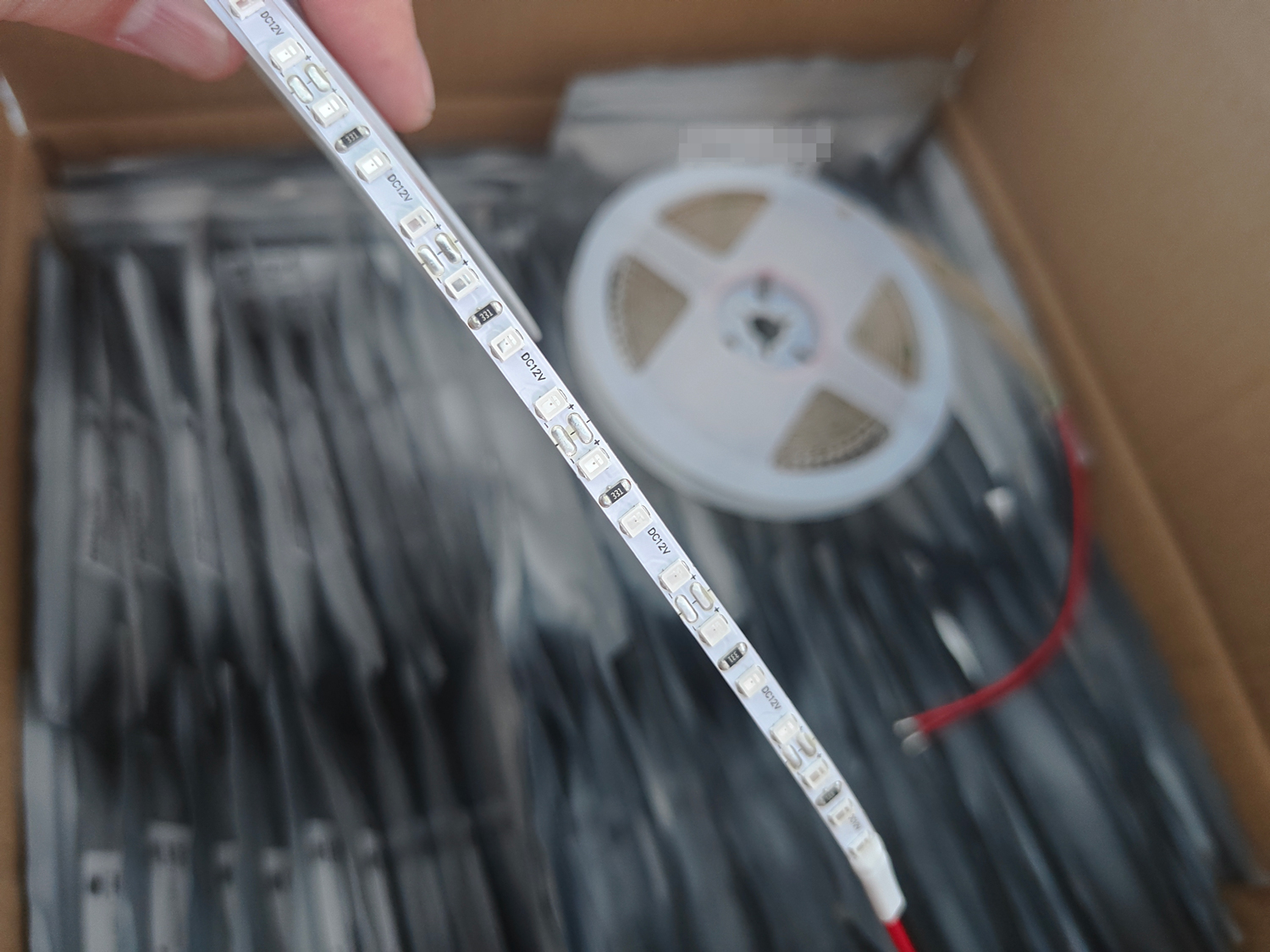 red 5mm width strip light 