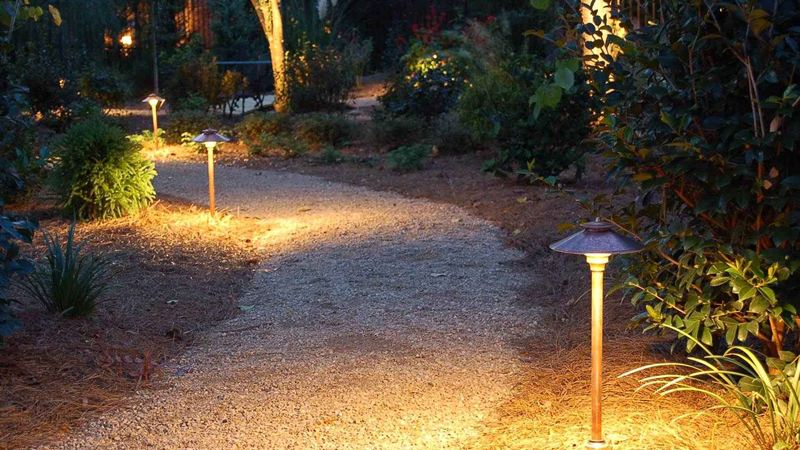 Outdoor Garden LED Path & Spread Landscape Lighting