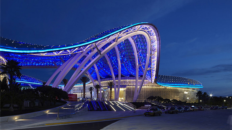 Large Urban Complex Commercial Building Facade Flood Lighting