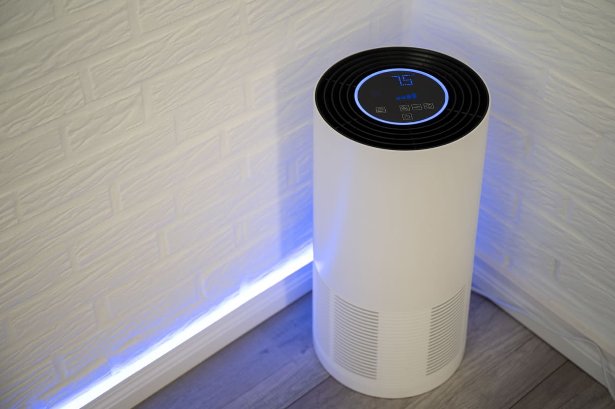 UV-C Air Purifier