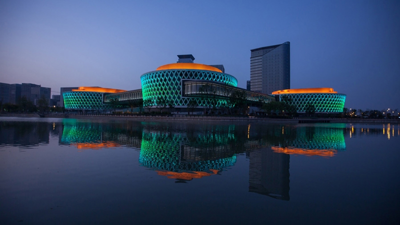 Outdoor Media Art & Design Facade Lighting